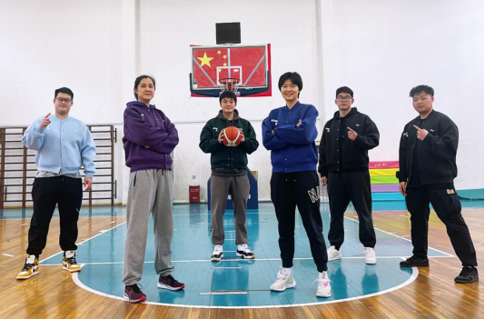 勇夺五冠一, vsi