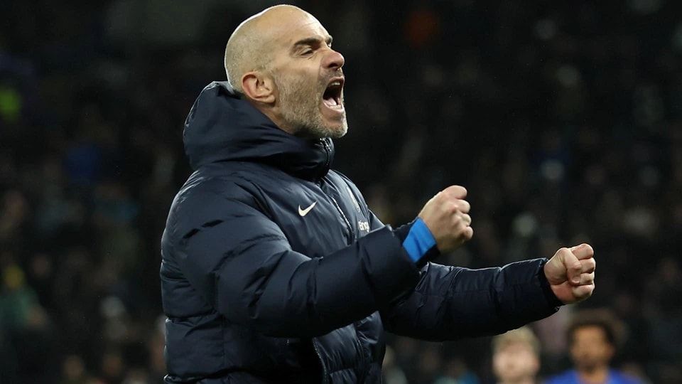 杰克逊, 斯之间的互 杰克逊, 斯之间的互