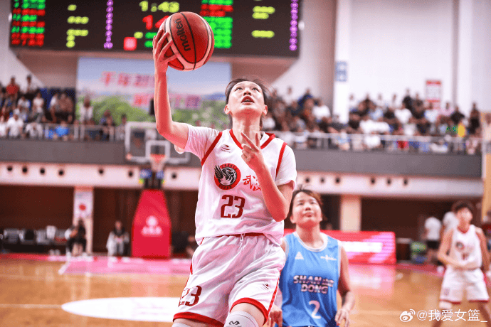 胜锁定全国, 八强, 篮板 胜锁定全国, 八强, 篮板