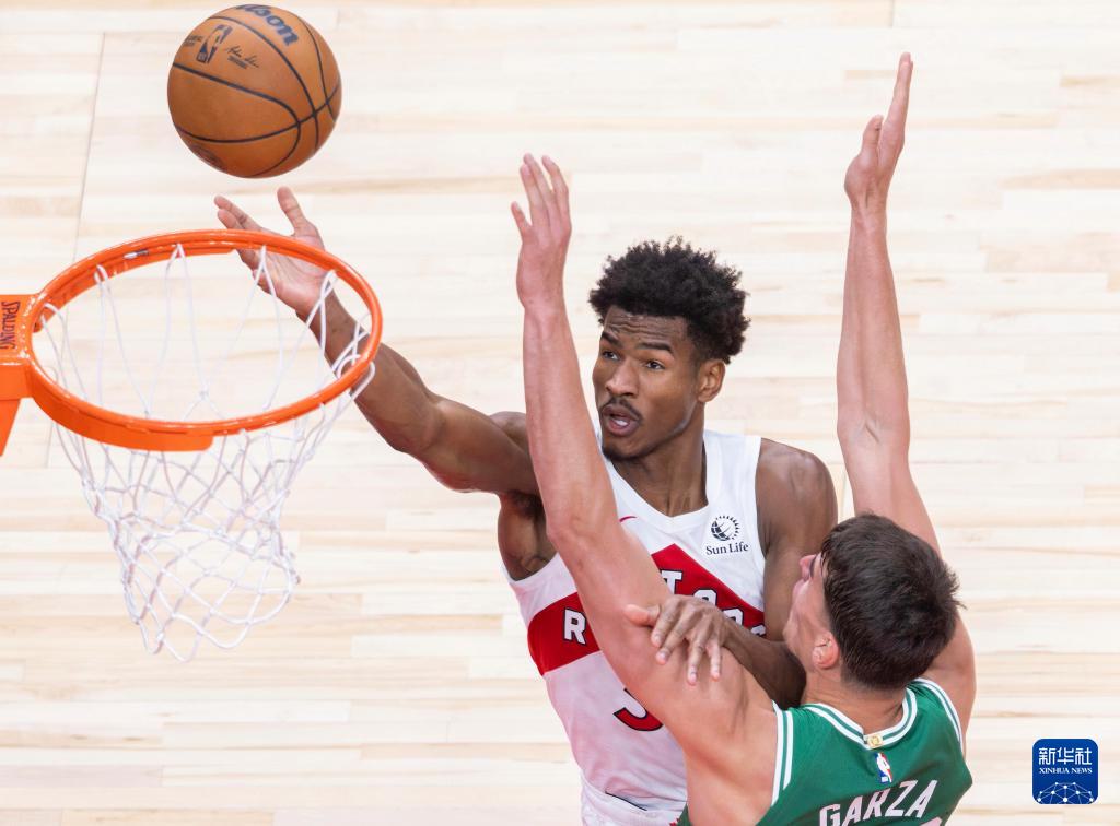 猛龙队球员, OgbMx, 篮球